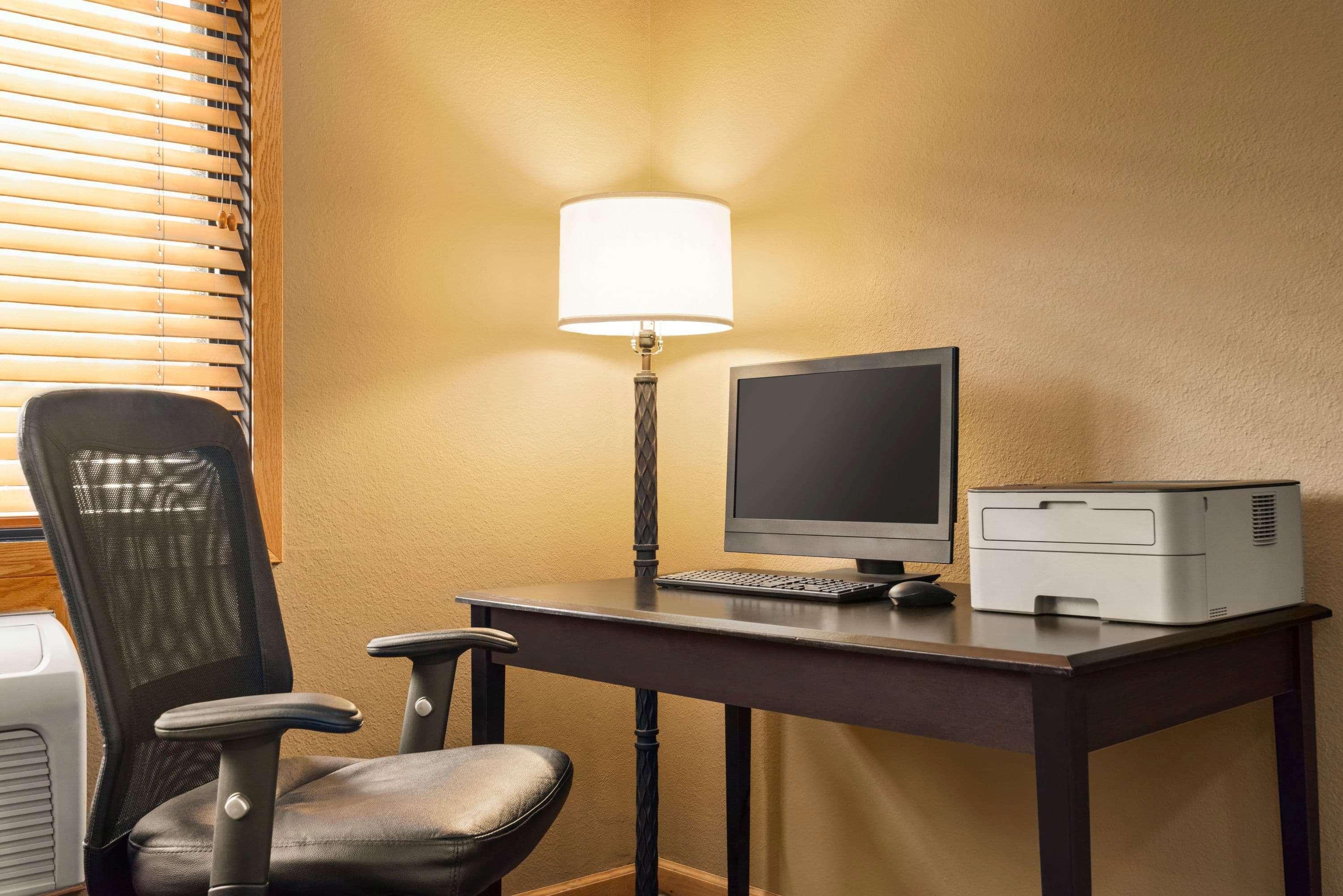 Americinn By Wyndham Detroit Lakes Bagian luar foto