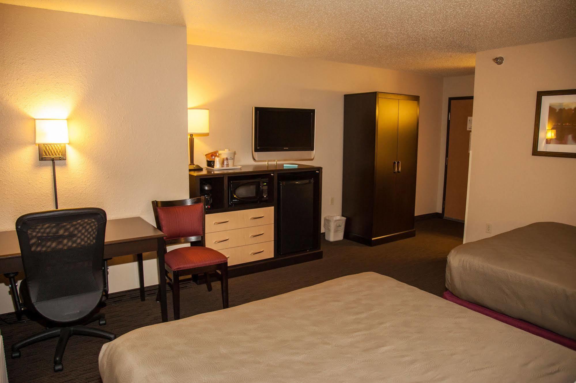 Americinn By Wyndham Detroit Lakes Bagian luar foto